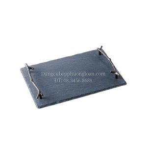 Đĩa đá đen chữ nhật có tay cầm cách điệu màu đồng 30x20cm
