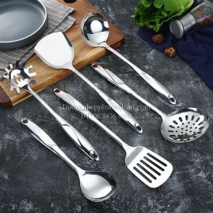 Xẻng xào cán inox xoắn thủng