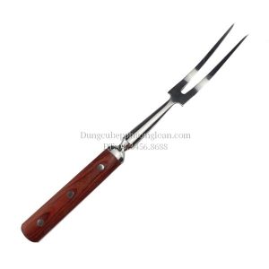 Dĩa xiên thịt Inox phục vụ cán gỗ 36cm