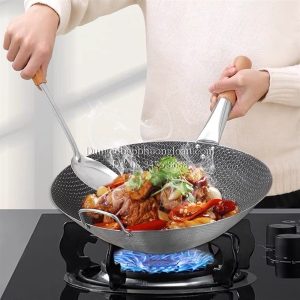 Chảo Inox chống dính vân tổ ong cán gỗ 36cm