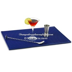 Thảm bar to màu xanh
